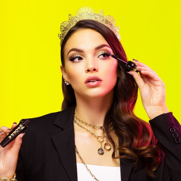 *3/15* NEW Wet n Wild Big Poppa Mascara Volumizing Lengthening Blackest Black - Picture 4 of 14